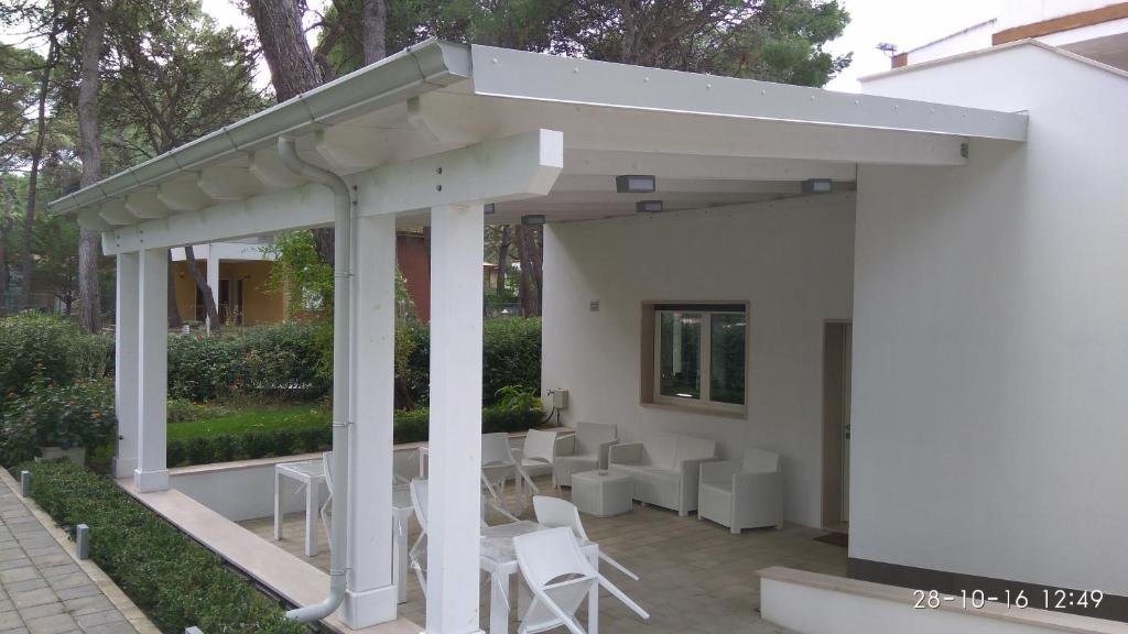 Il Melograno B&B - terrace and garden in Castellaneta Marina